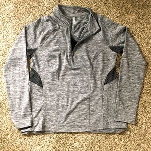 NWOT MIA 1/4 Zip Long Sleeve - Women’s M